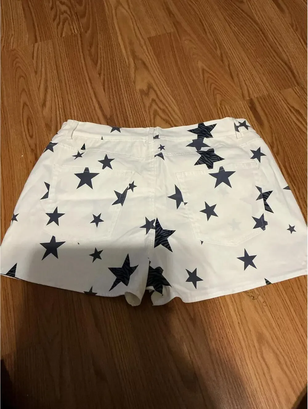 Umgee white shorts