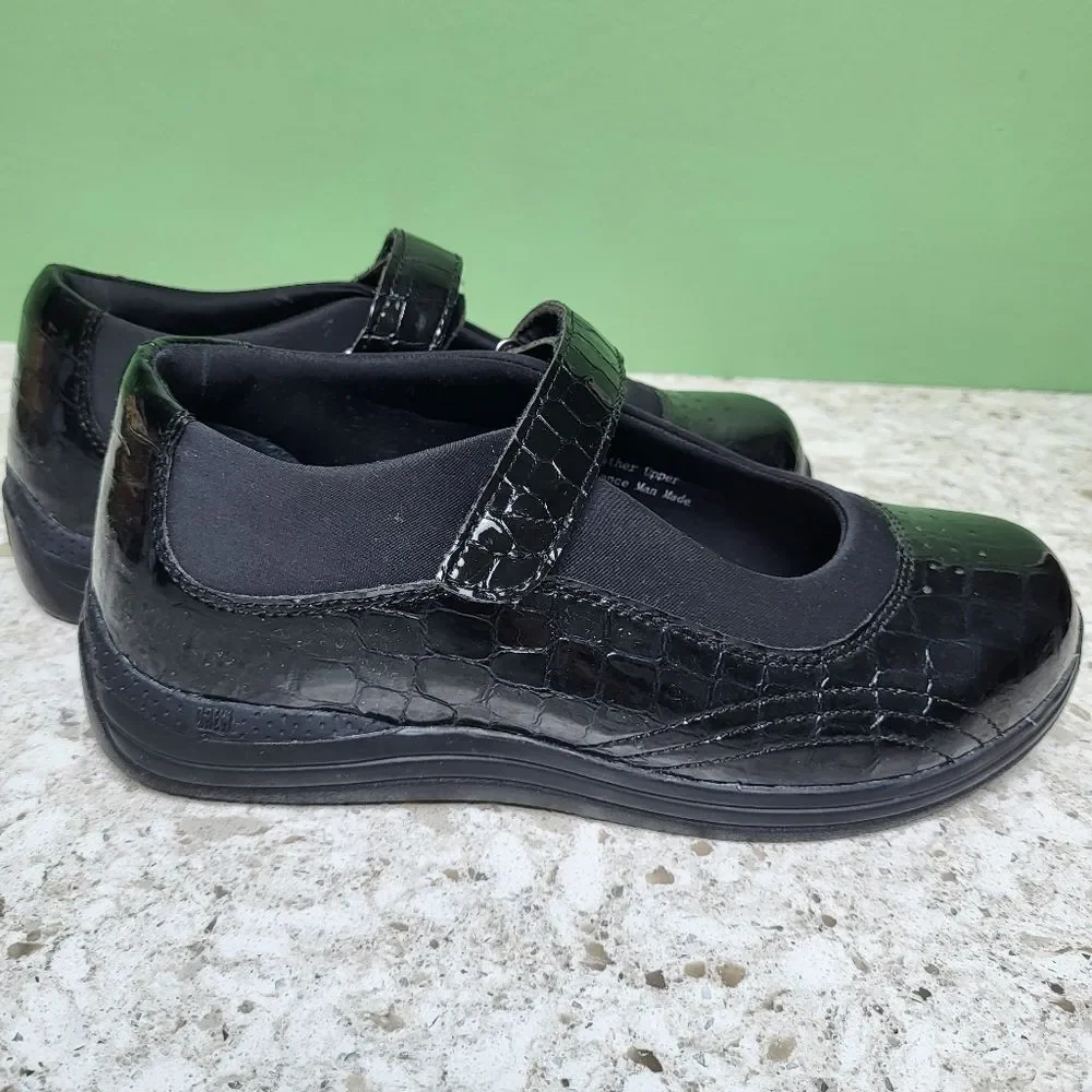 NEW Leather Croc Embossed Mary Jane by Drew 7WW