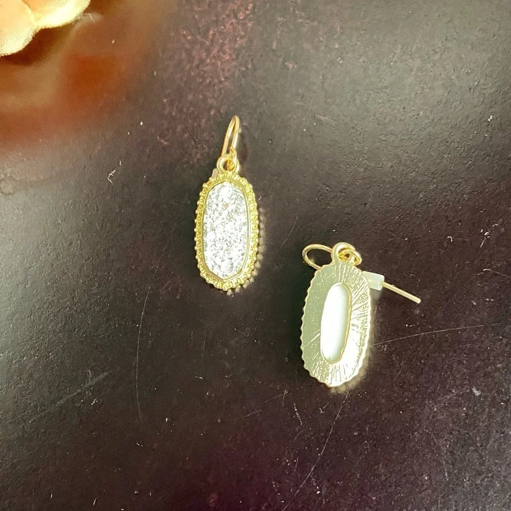 N/A white crystal