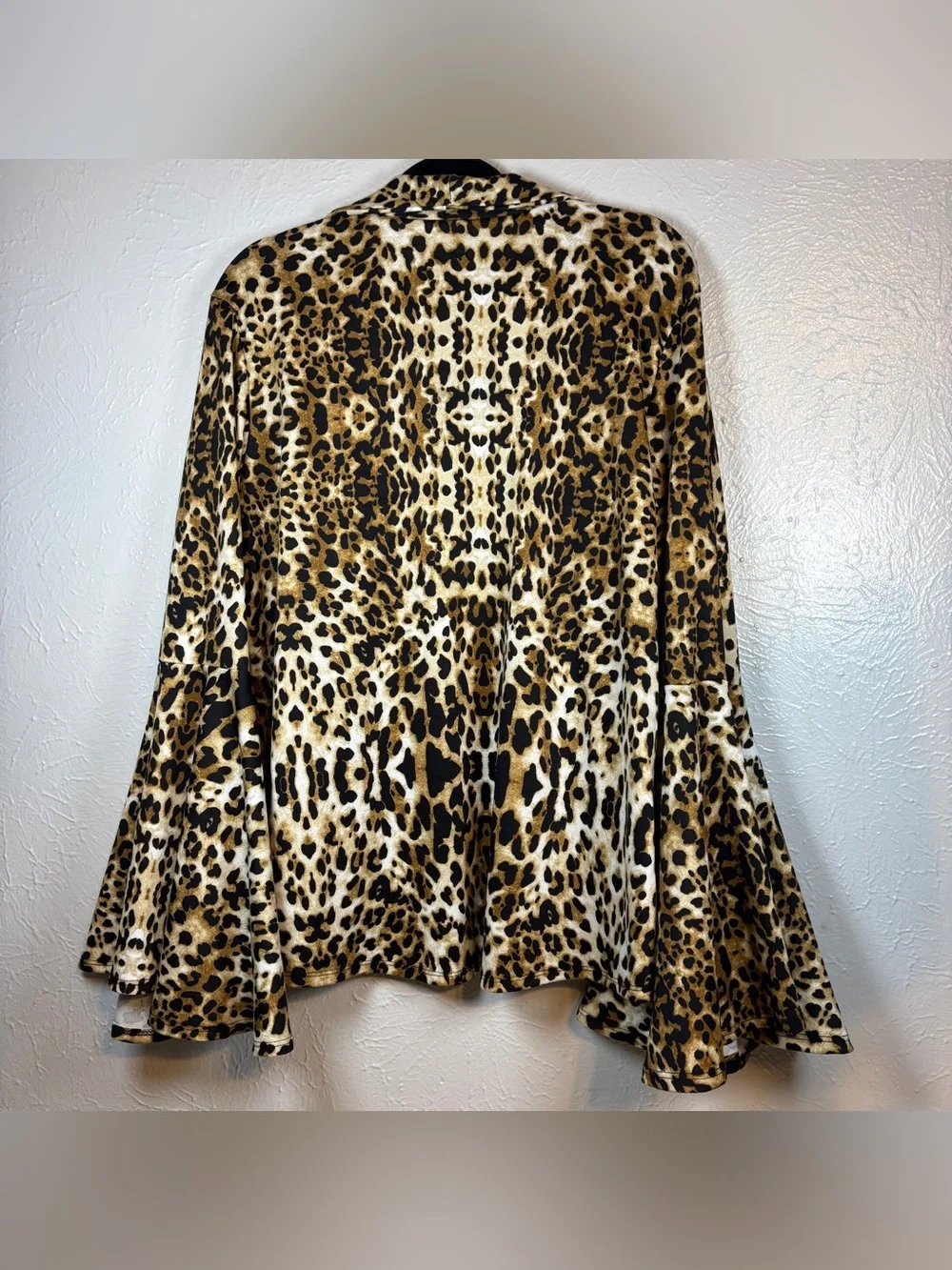 Lucky & Blessed Bell Sleeved Blazer Cardigan Large L&B Leopard Print Animal