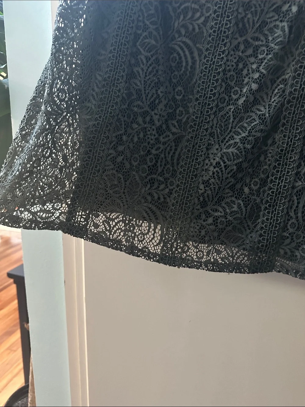 Cable & Gauge delicate lace