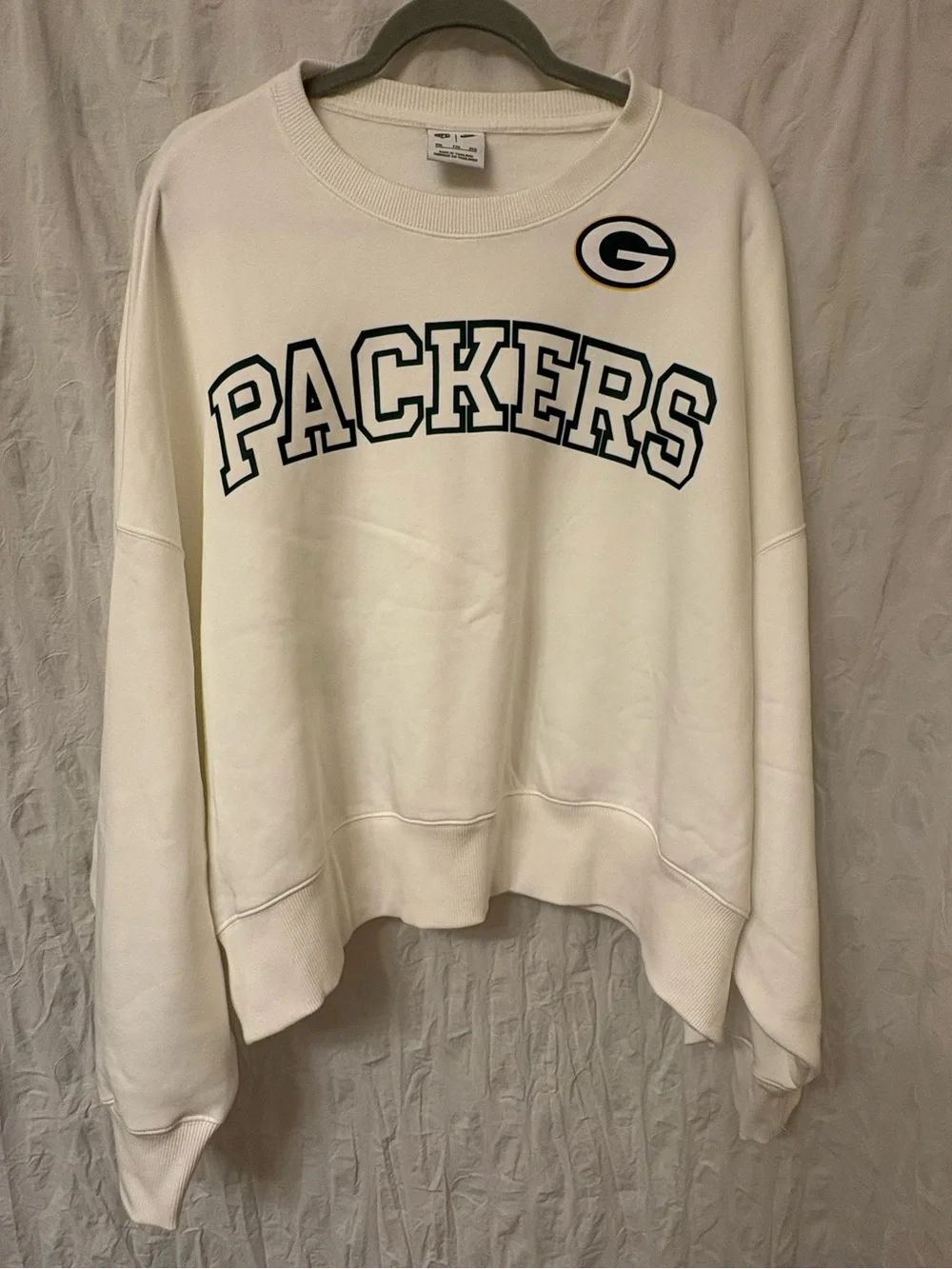 Nike Green Bay  Packers sweat shirt.  NWOT. Size XXL.