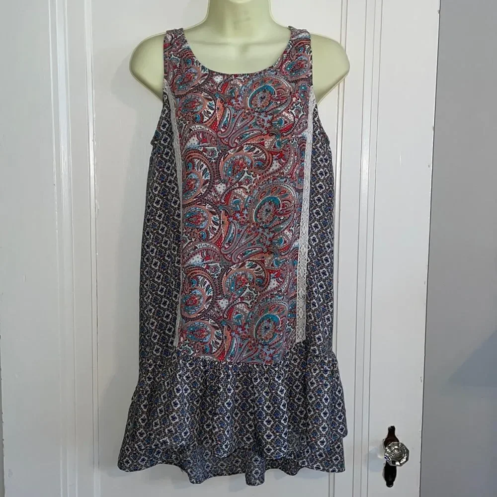 Umgee boho paisley & lace sleeveless‎ tunic or dress with ruffled hem