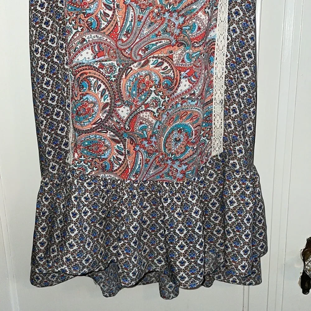 Umgee paisley lace