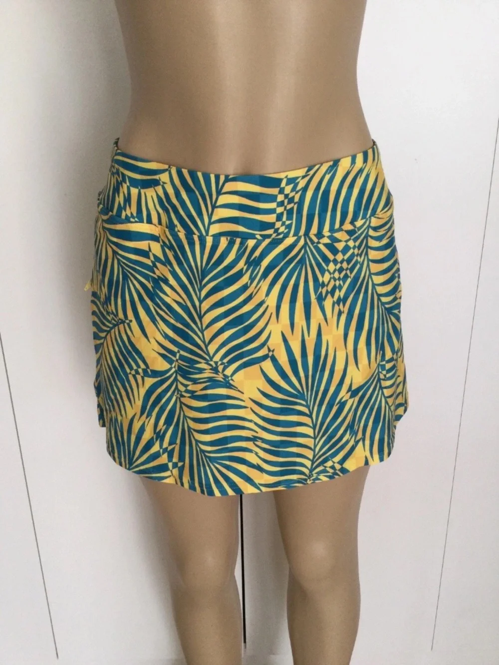 Sunsets Cabana Sporty Swim Skirt Size 16