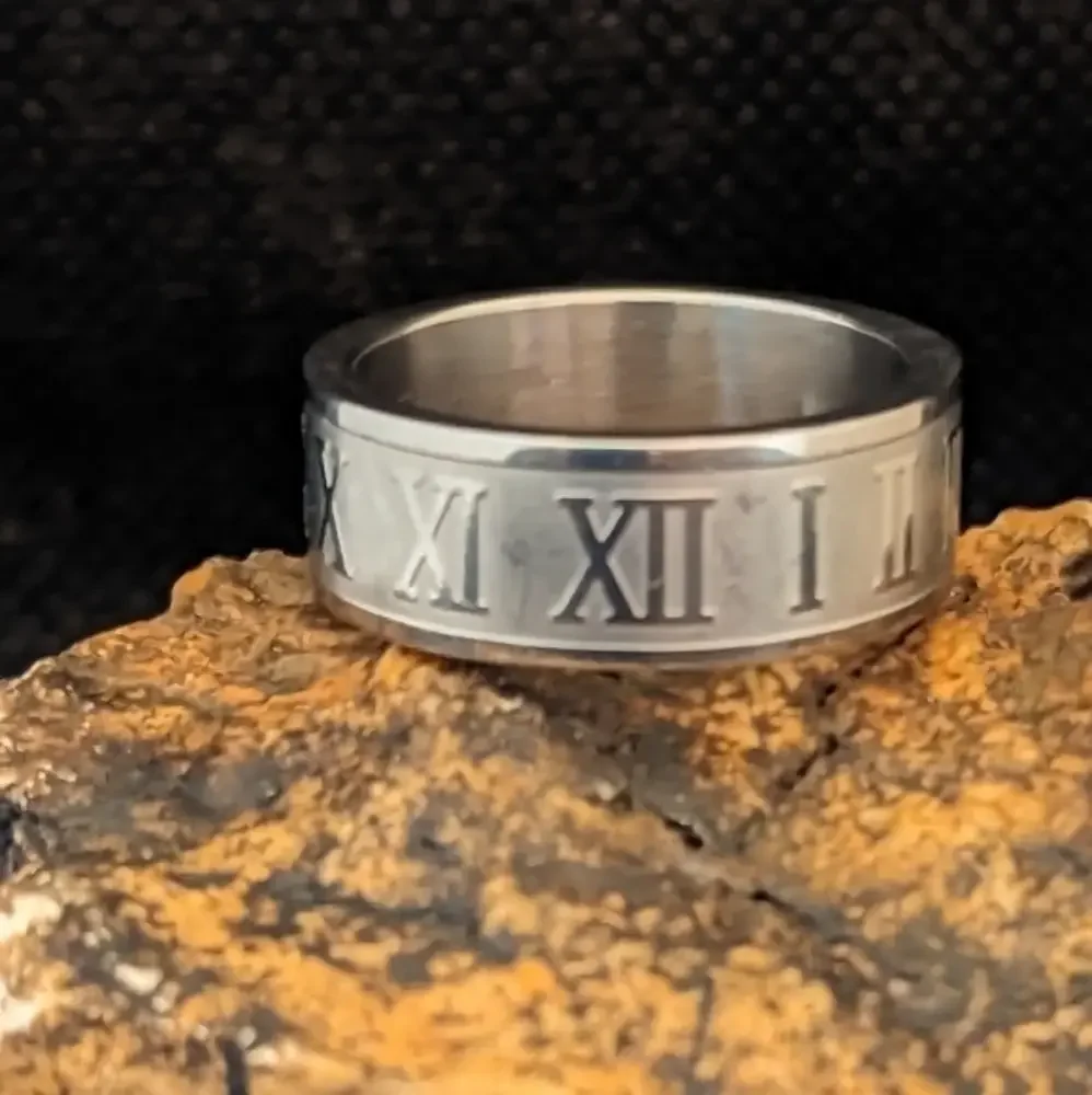 Stainless Steel Roman‎ Numeral Cigar Band Ring Size 8