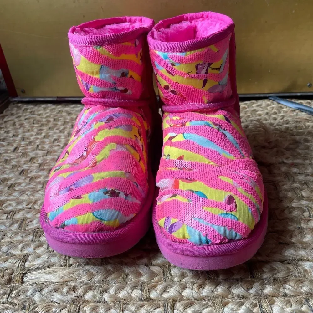 UGG women’s classic