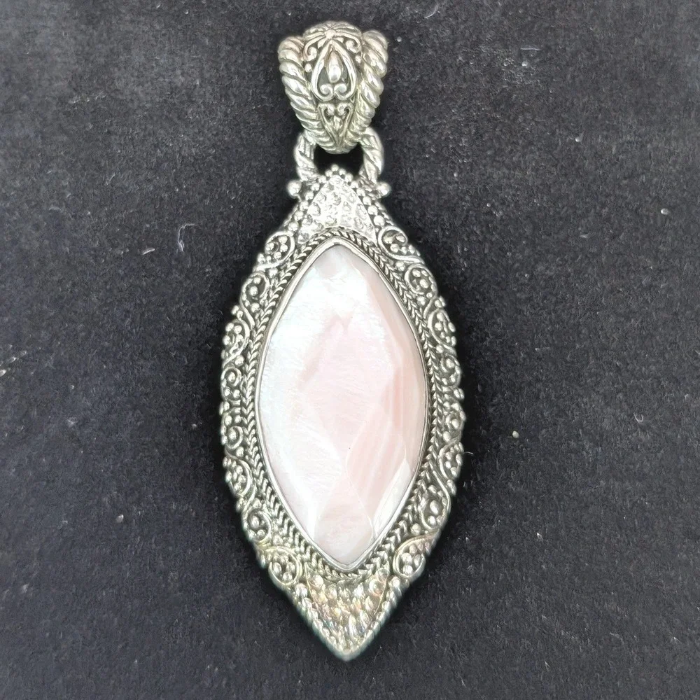 Sarda beautiful filigree openwork