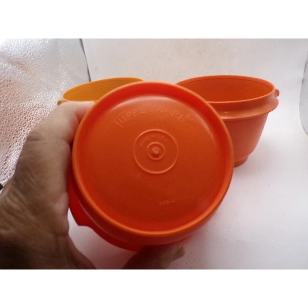 Tupperware vintage servalier