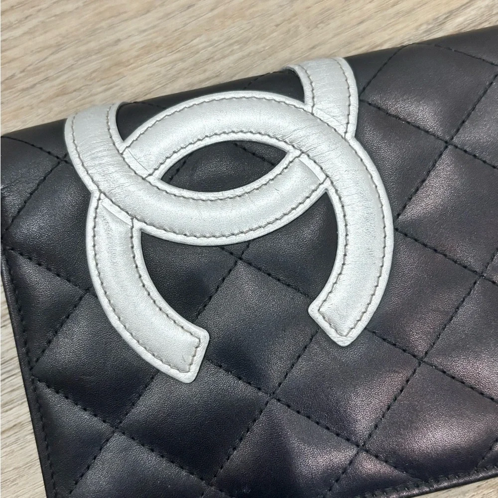 CHANEL chic wallet