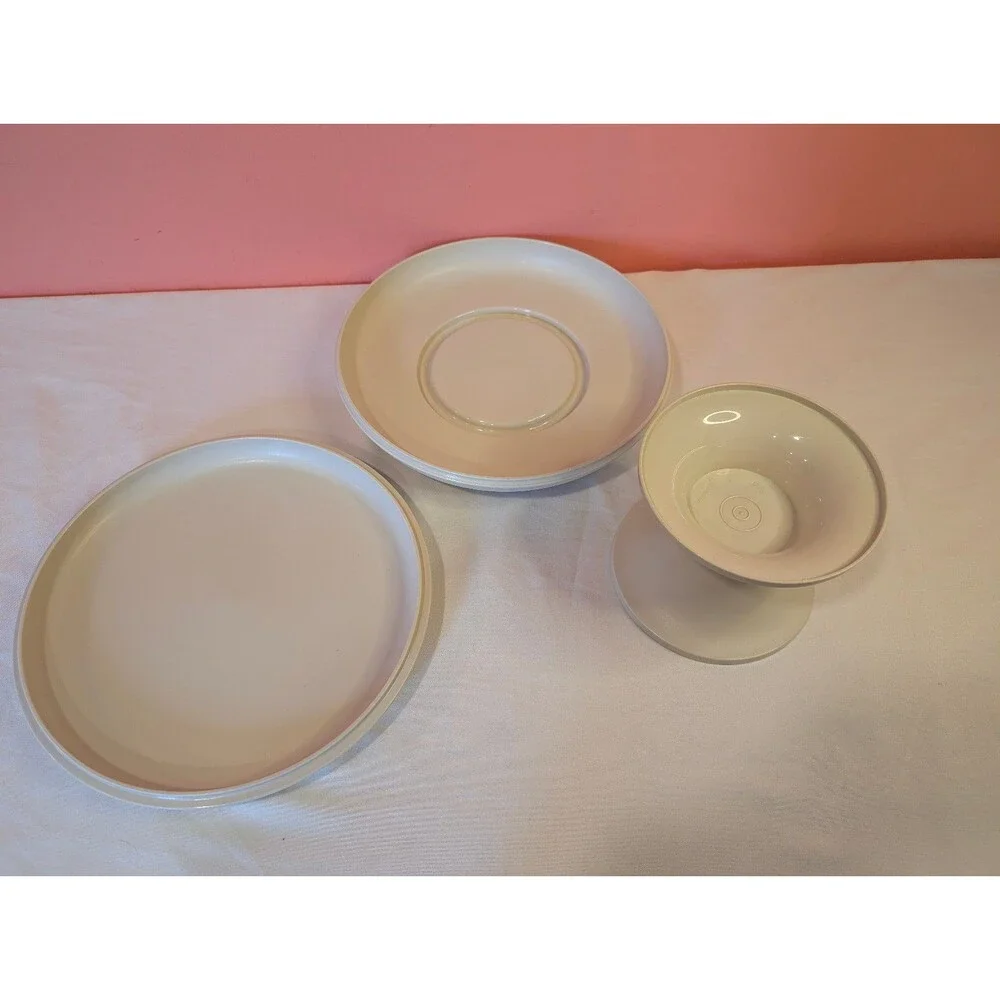 Tupperware vintage piece