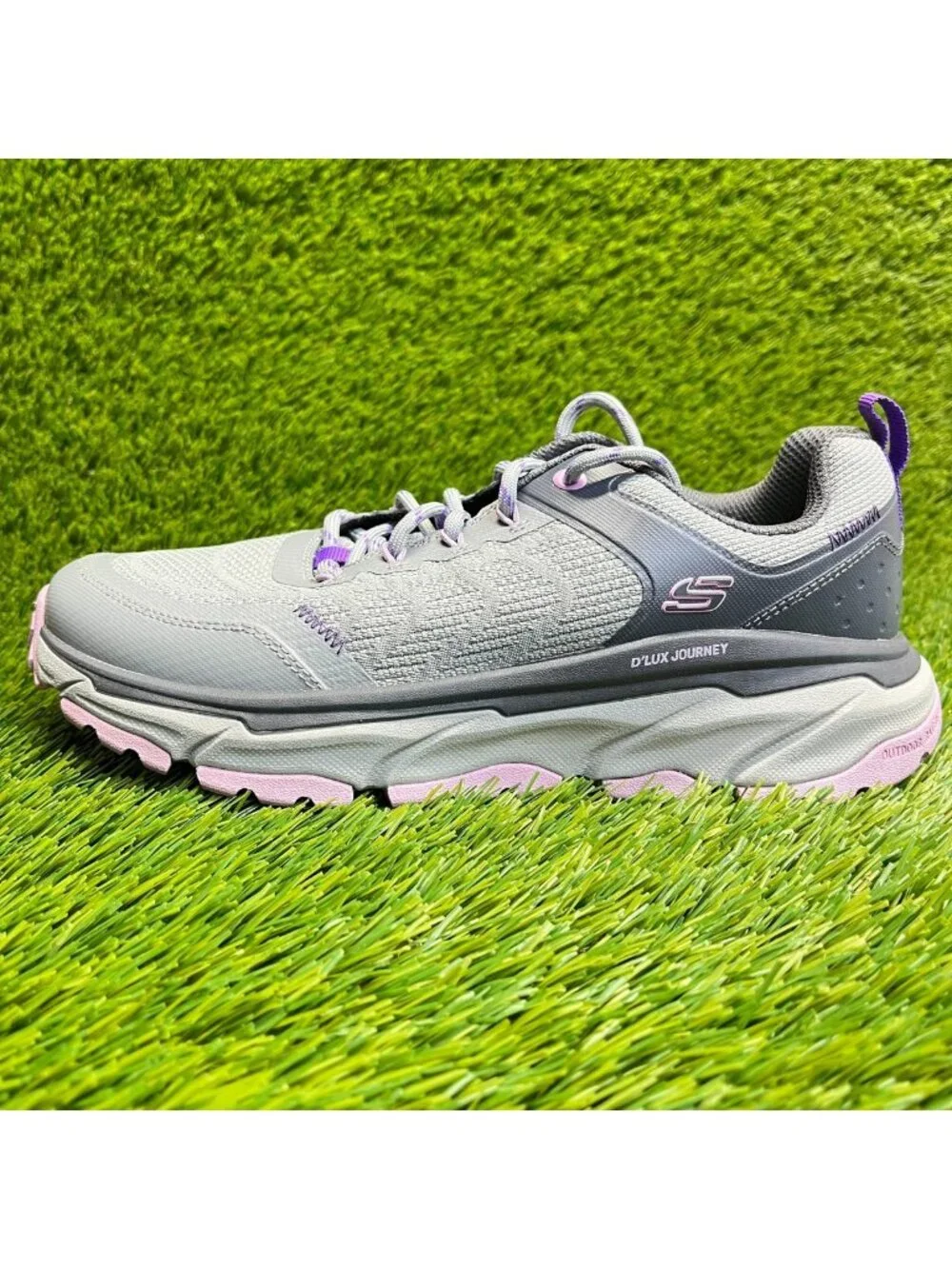 Skechers please review