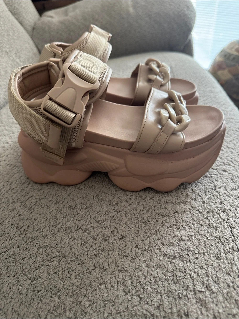 Chunky Chain Strap Platform Sandals in Blush