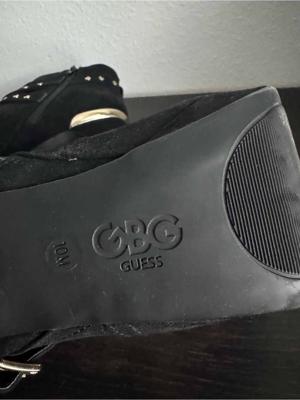 Guess chic black