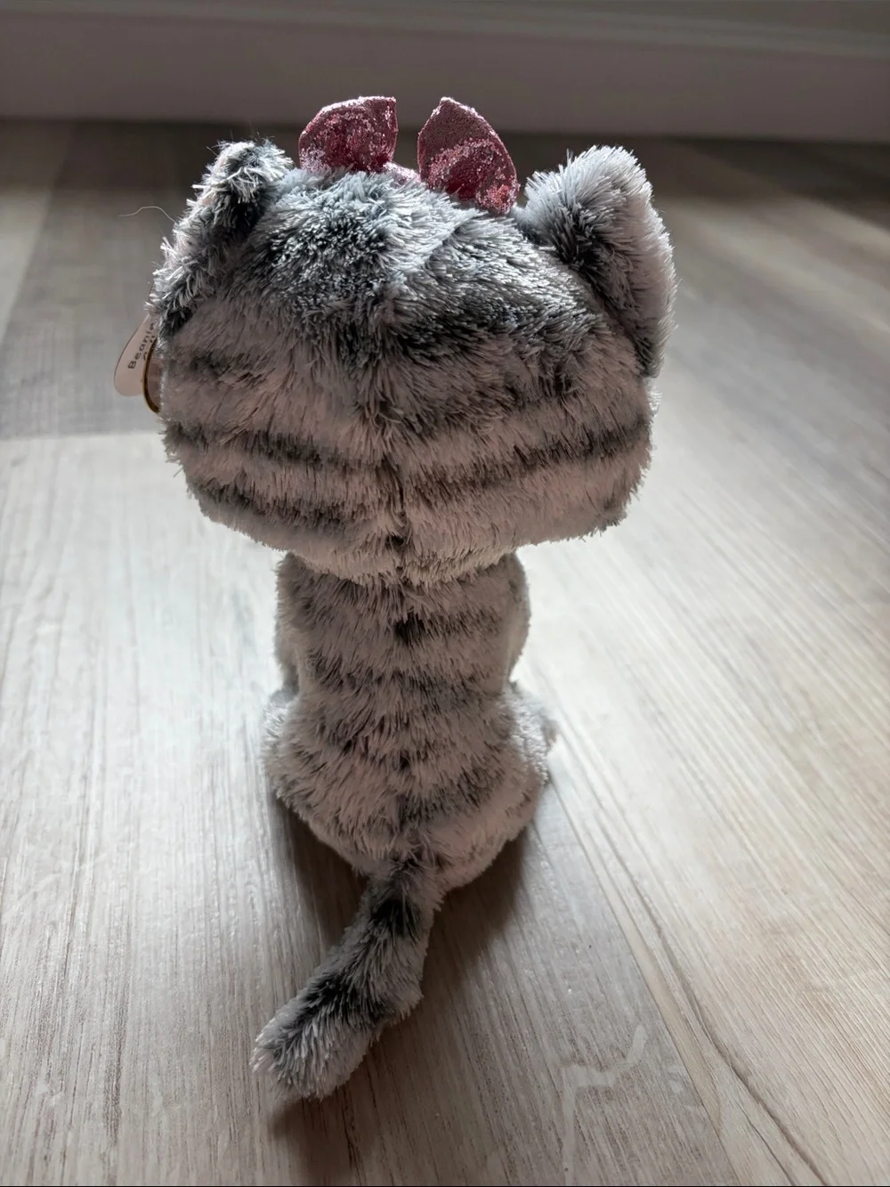 N/A soft grey