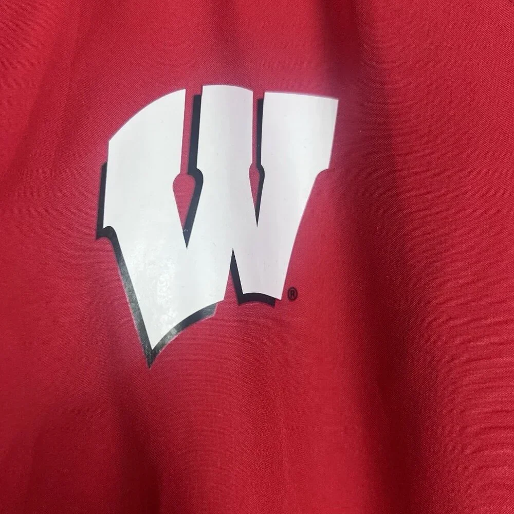 Wisconsin Badgers NCAA Adidas Men's XL Gore-Tex Performance Red Zip‎ Rain Jacket