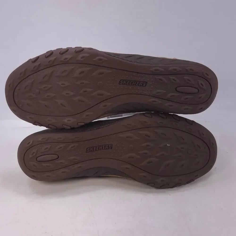 Skechers gently used
