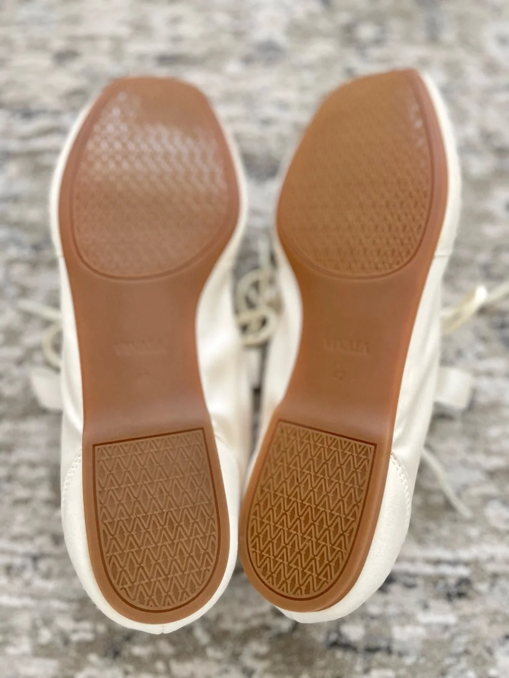 Vivaia Cristina Sneakerina Ballet Sneakers Ribbon Laces Cream