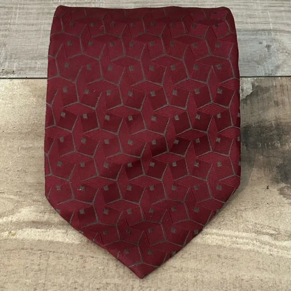 Giorgio Armani maroon wine 100% silk tie geometric pattern luxury men’s accent