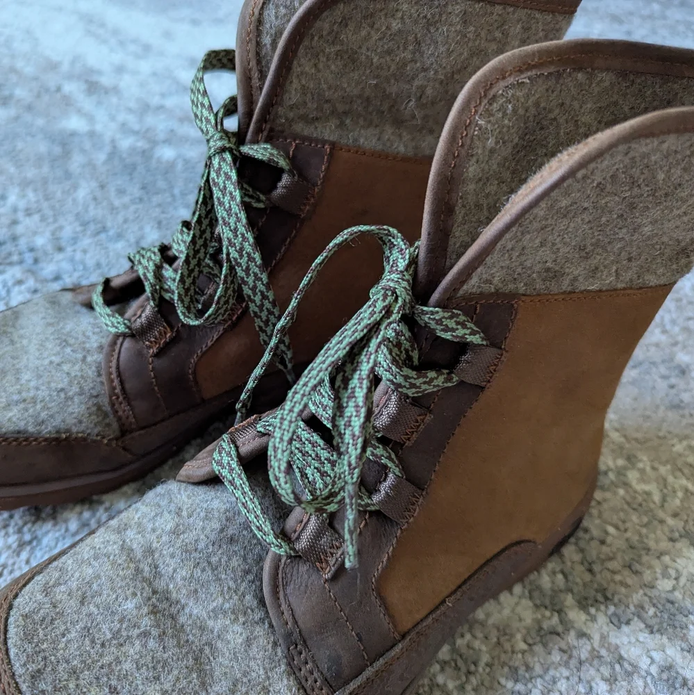 Chaco Women's Barbary‎ Boot (Sz 7)