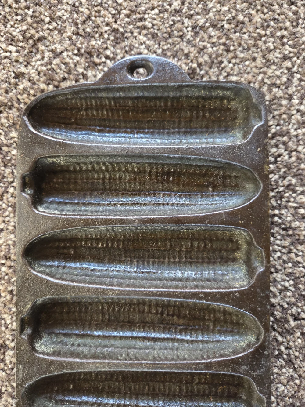 Unmarked vintage cast