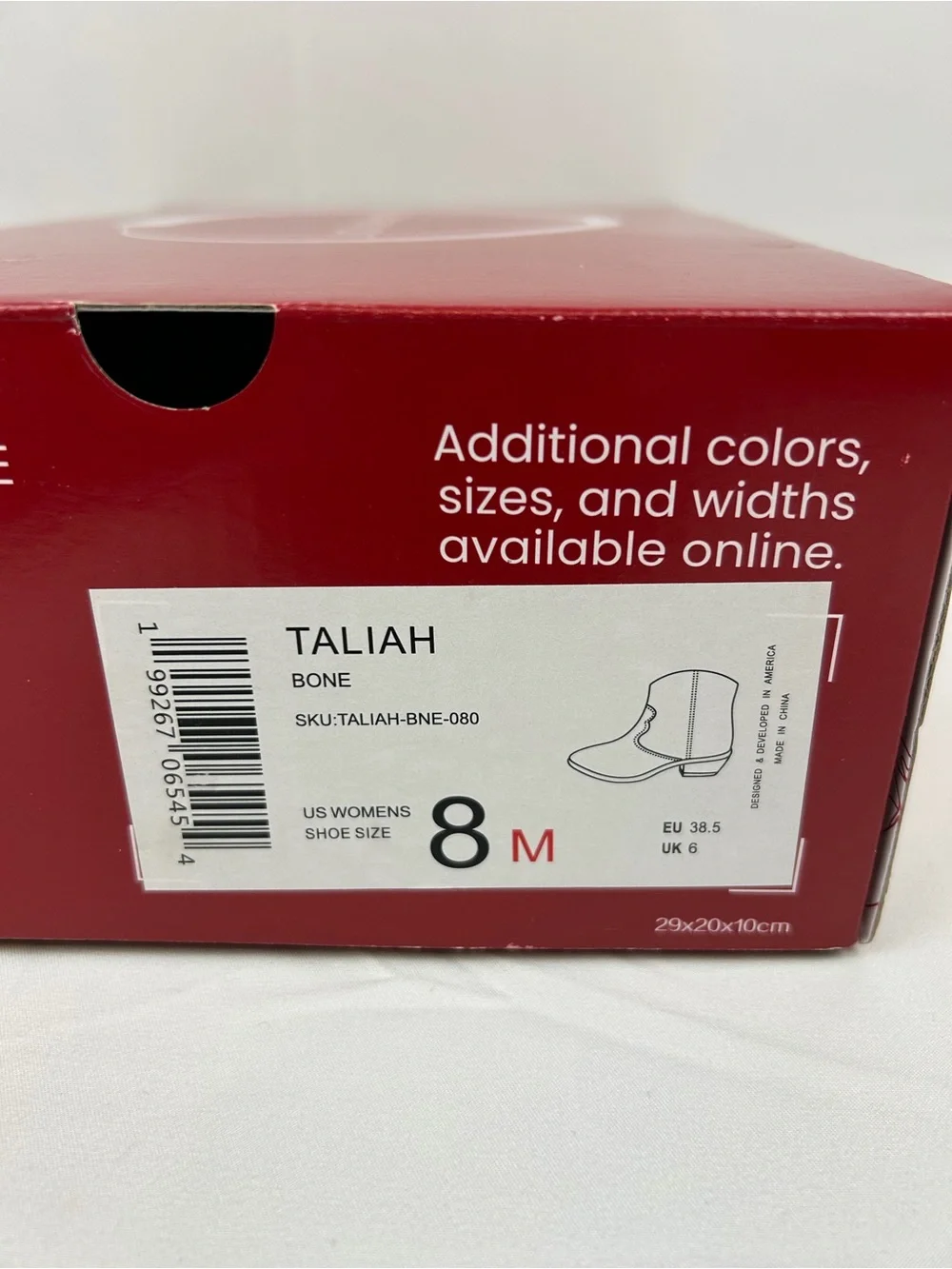 *NEW* Journee Taliah Western Style Ankle Boots Women’s 8 Cream