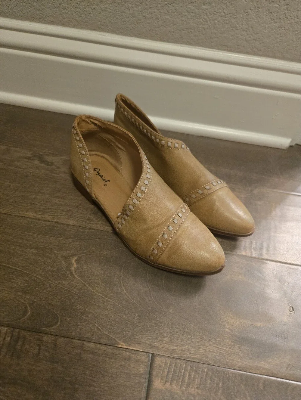 Qupid Womens Size 7.5 Brown Pointed Toe, Slip On Flats