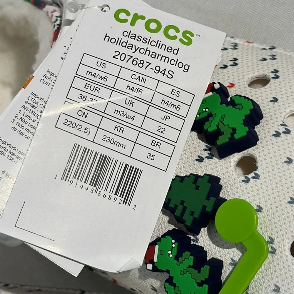 CROCS holiday lined