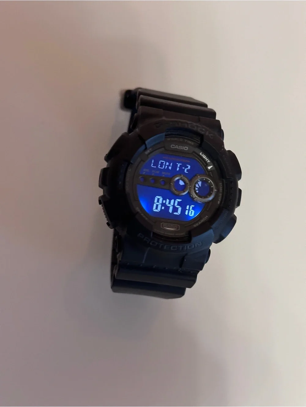 Casio kissed by
