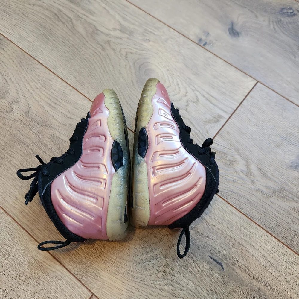 Nike used tons