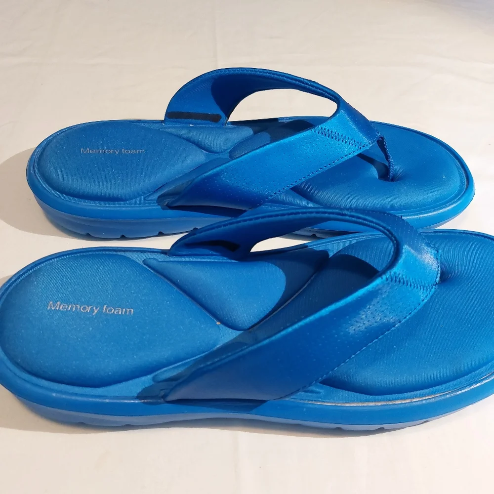 Bright Blue Flip Flops With Memory Foam Comfort Men's L Women's XL Unisex EUC