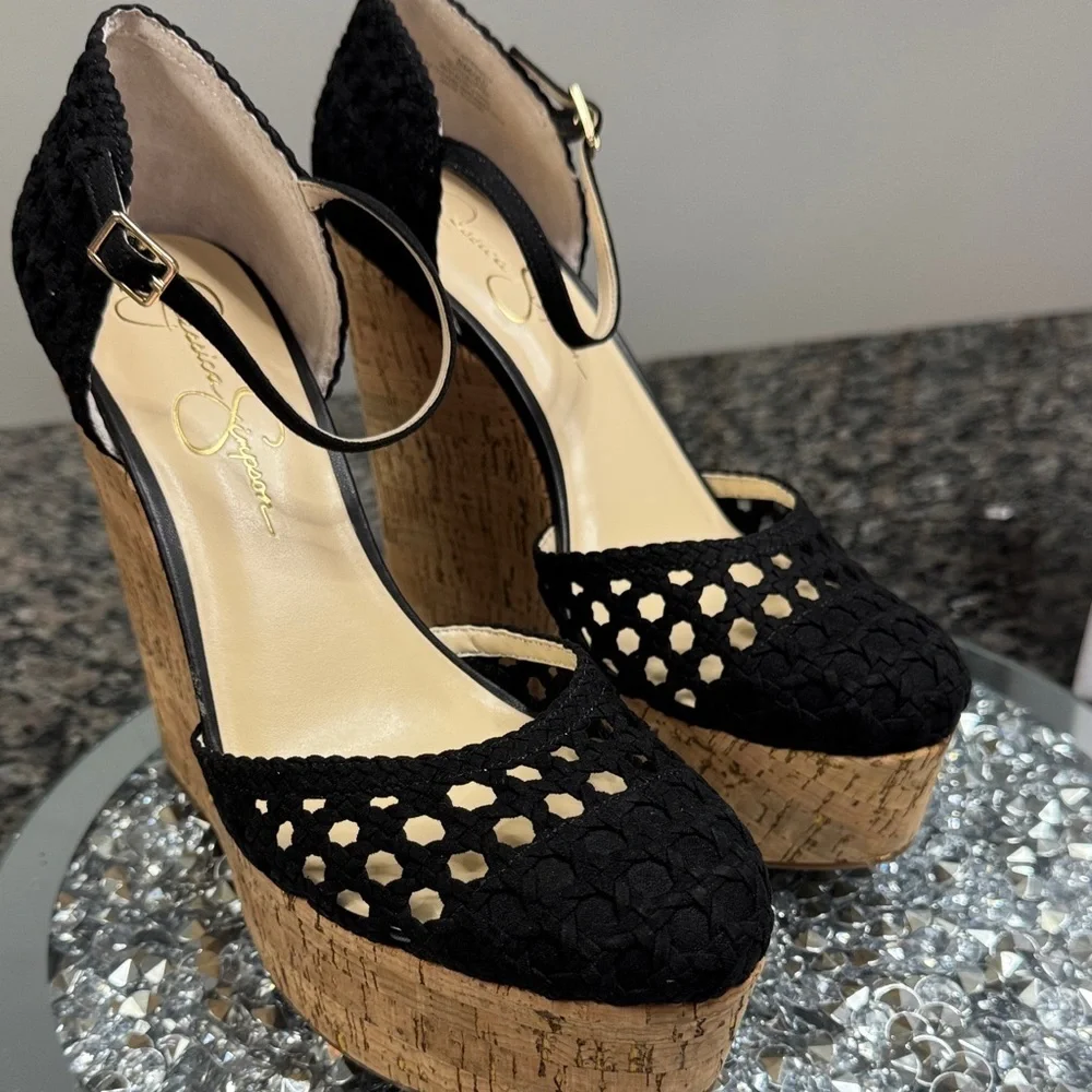 Jessica Simpson new box