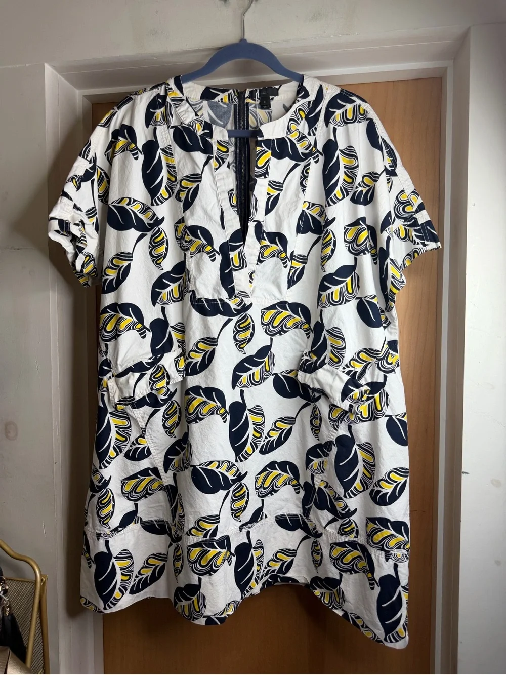 J.Crew Women’s 100% Cotton Leaf Print Shift Oversized Dress. Size: 6