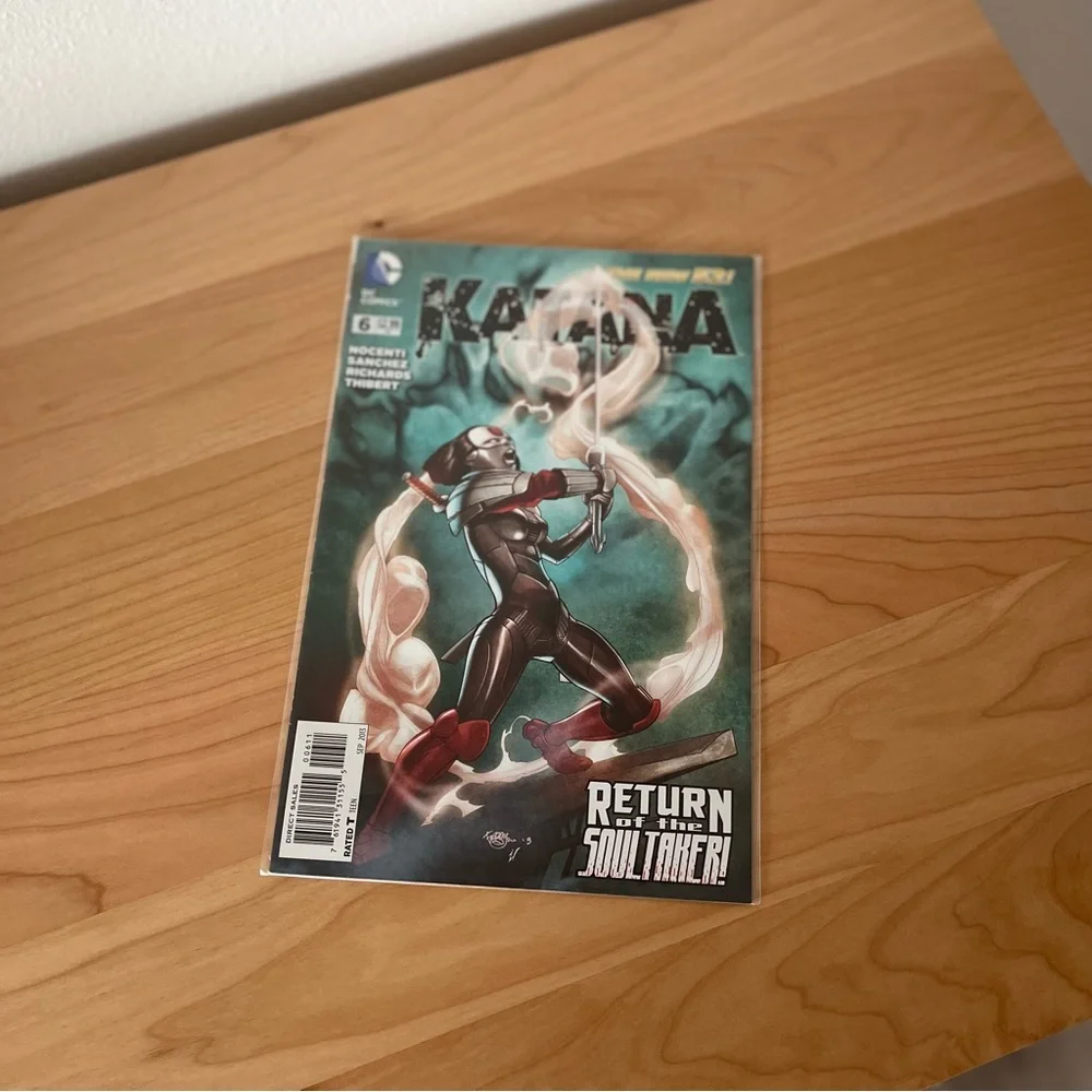 DC Comics plastic packaging