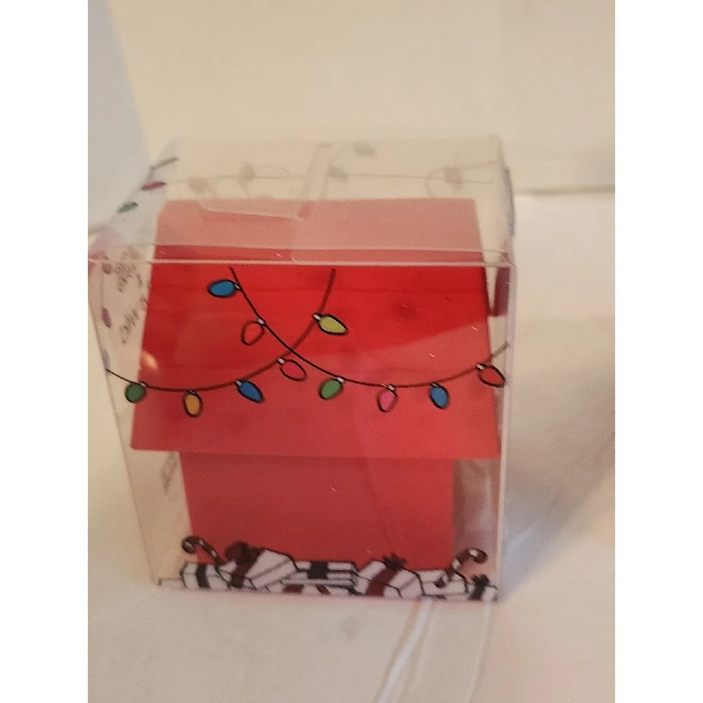 Peanuts x Wet n Wild Snoopy's Dog House Makeup Sponge Case Limited Edition New 2