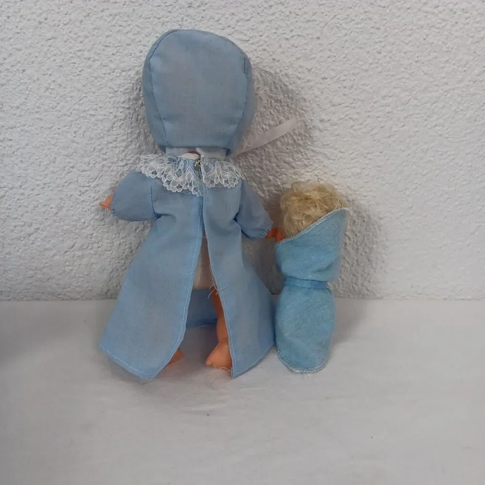 Unbranded vintage dolls