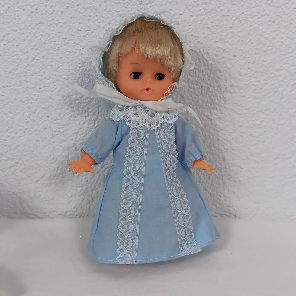 Unbranded vintage dolls
