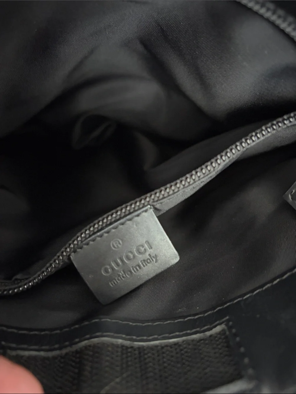 Gucci black gg