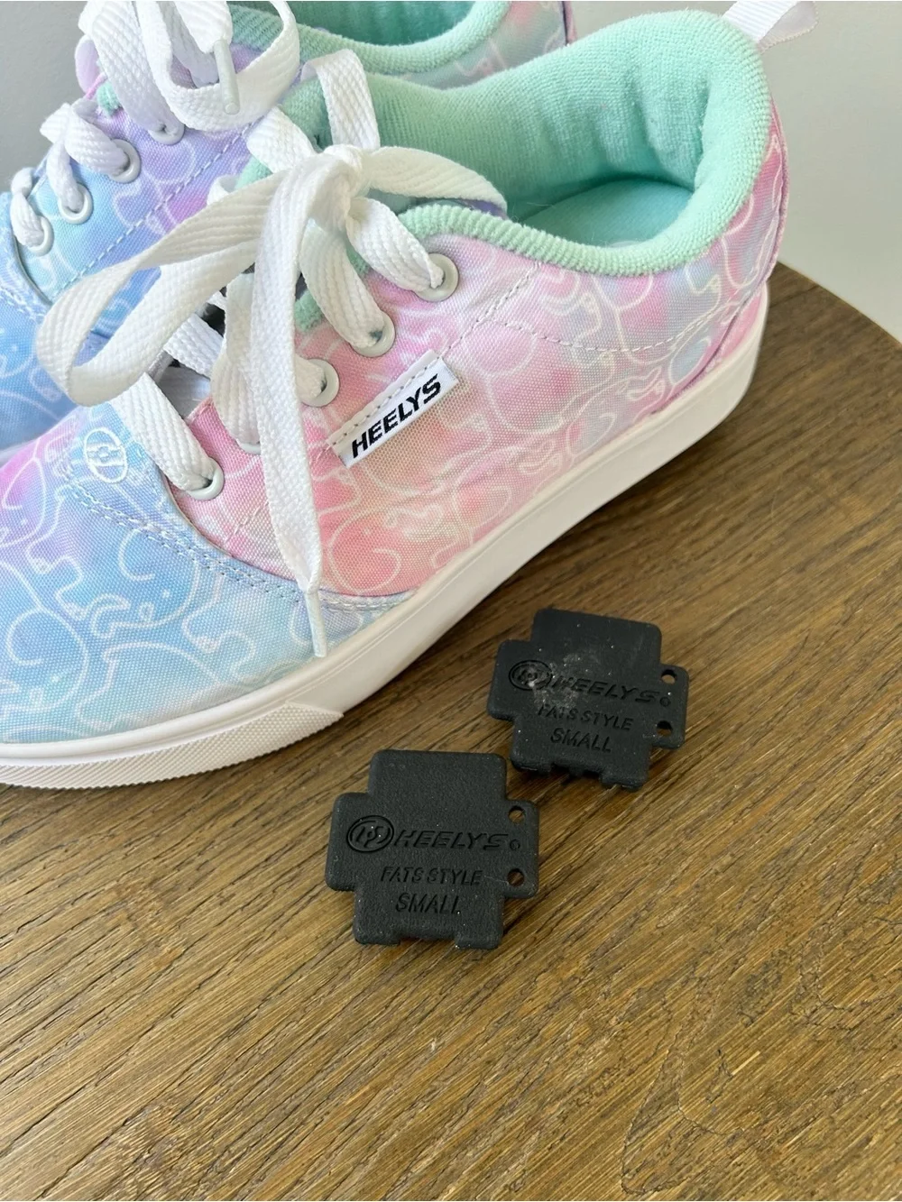 Heelys girls sneakers
