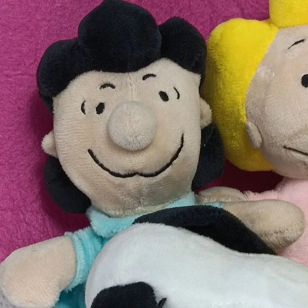 Peanuts Gang Plush Bouquet Charlie Brown Lucy Sally Snoopy Woodstock Stuffed