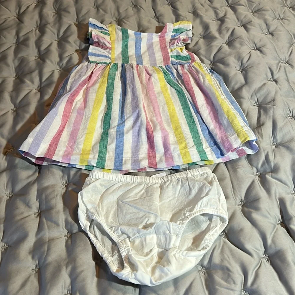 GAP adorable striped