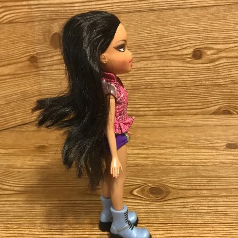 Bratz missing earring