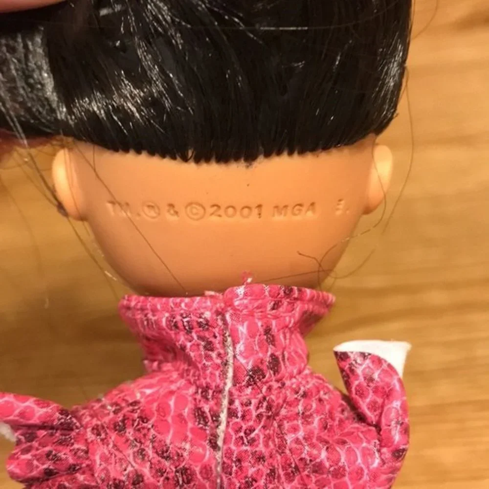 Bratz missing earring