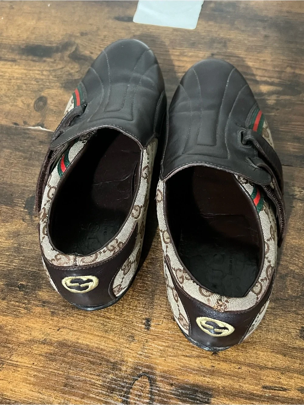 Gucci 819850 brown