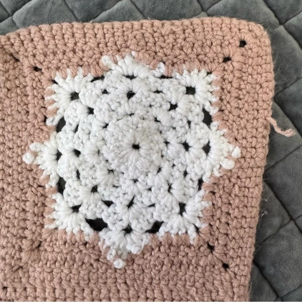 Handmade Afghan Crochet Blanket Granny Square Mauve White Cottage Boho Cozy Home