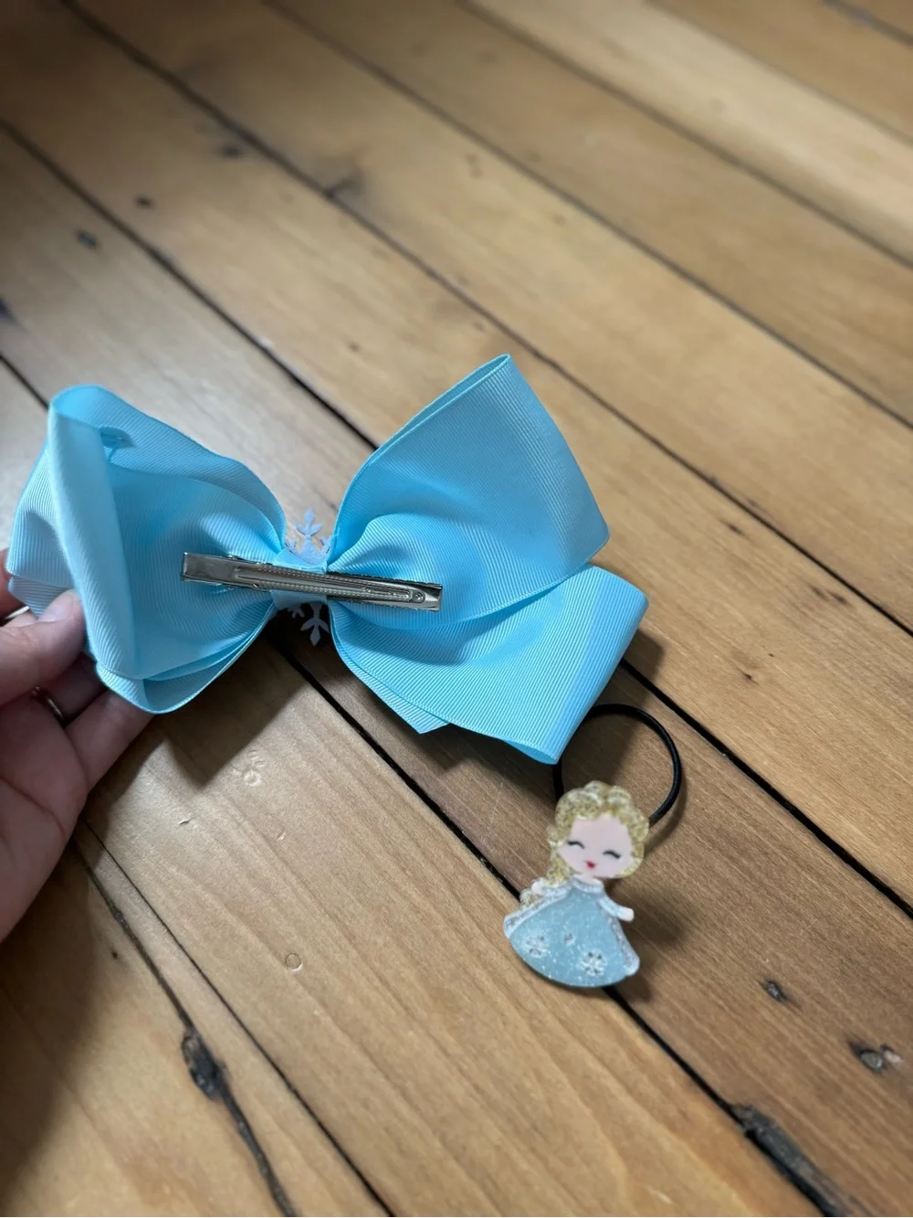 Disney’s Frozen Elsa Light Blue Sparkle Hair Bow and Hair Elastic Set