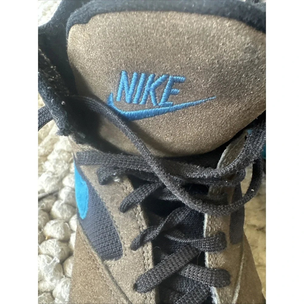 Nike hikers size