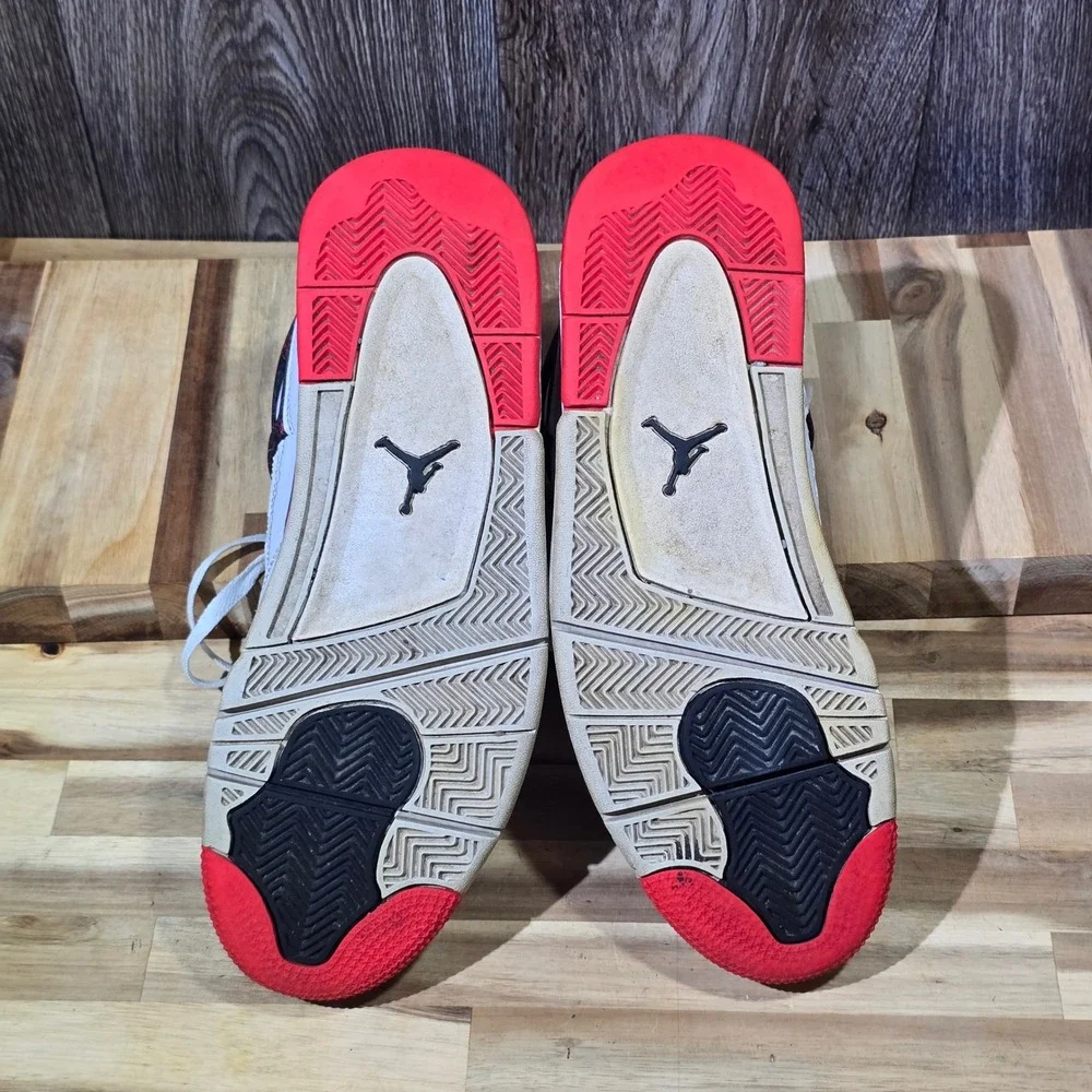 Jordan own piece