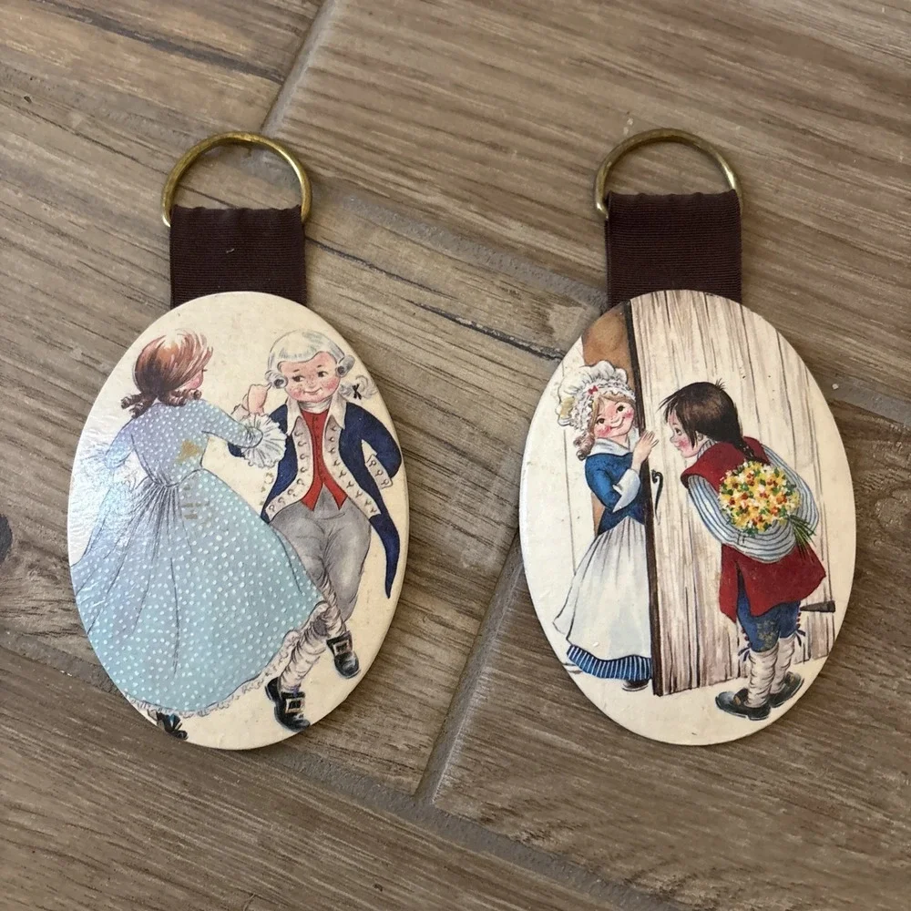 Hobby Horse vintage oval