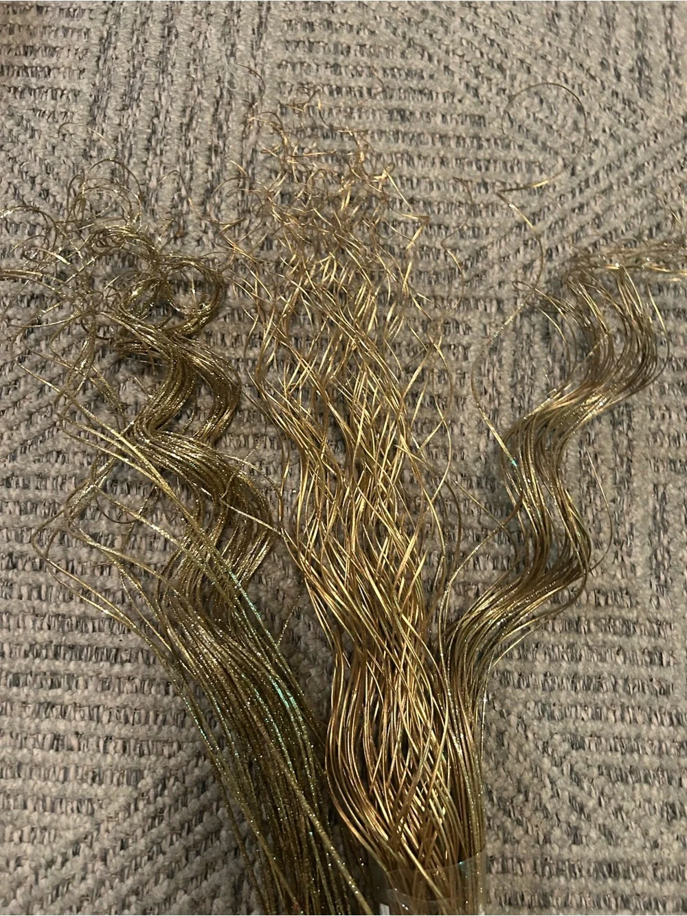 N/A gold sparkly